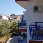 Sailors Apartments