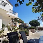 Swan House Panoramic View - Near The Sea
