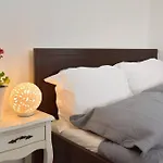 Cozy Bright Studio