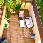 Haris White Apartment