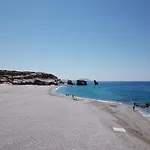 Petra-Mare 8