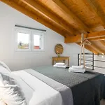 Windrose Apartments - Shared Pool