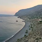 Amazing Seafront House With Private Beach