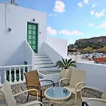 Xenones Lindos