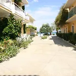 Lemon Grove Hotels And Studios