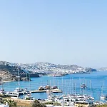 Rhenia Hotel
