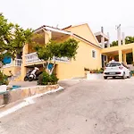 Dimitris House Petriti
