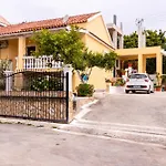 Dimitris House Petriti