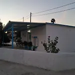Nikol\'S House