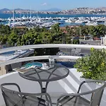 Nice Sea View Elegant Apartment