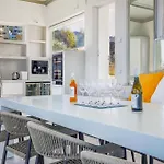 Villa Omorfi