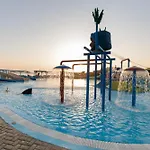 White Olive Marine Aquapark