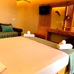 Iniohos Zante Hotel & Suites
