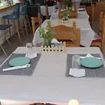 Platoni Elite