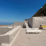 Luna Santorini Suites