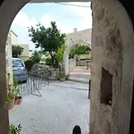 Arches Eleftherna