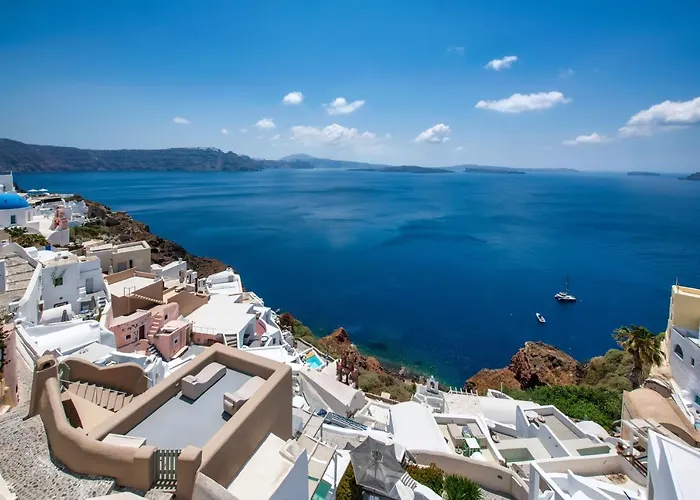 Kaleidoscope Oia Suites