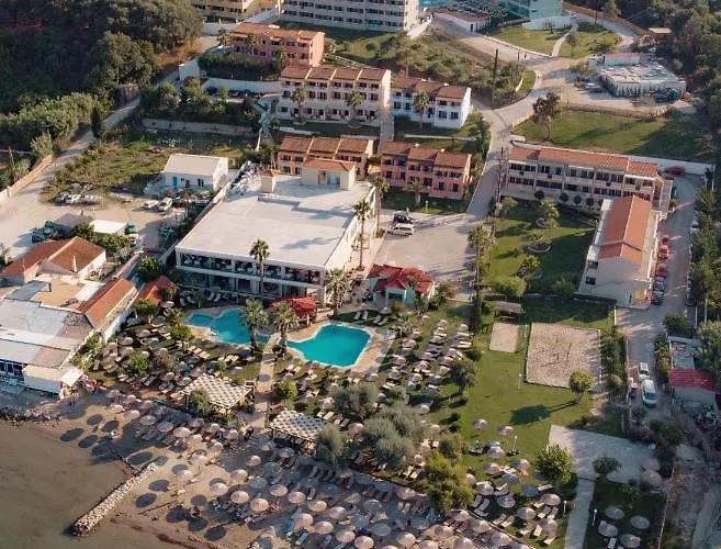 Robolla Beach Aparthotel