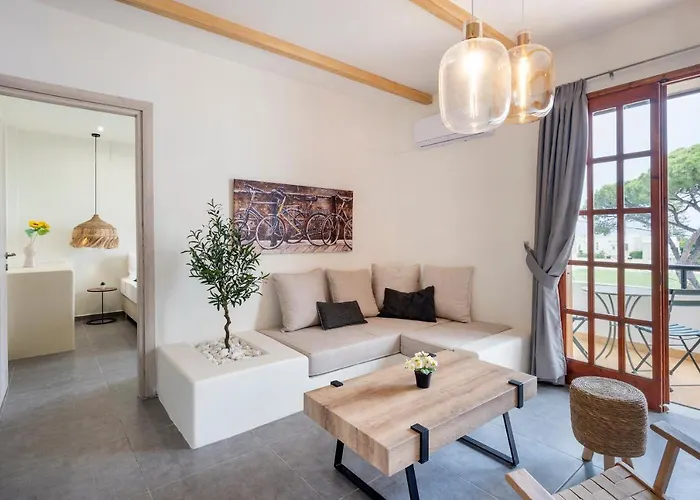 Jonathan City Apartment