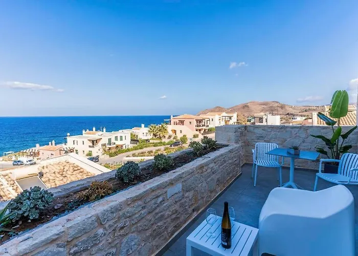Zefyros Suite , Seafront Retreat !