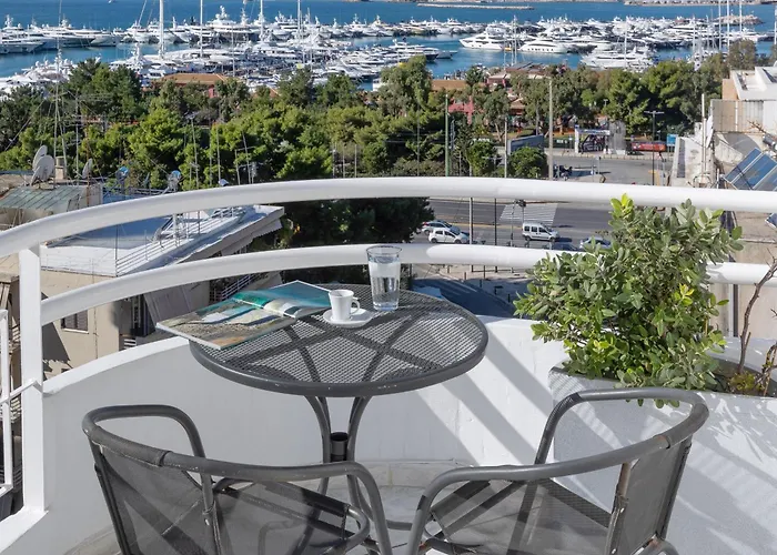 Nice Sea View Elegant Apartment
