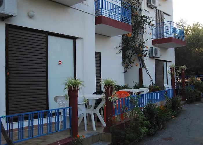 Sailors Apartments