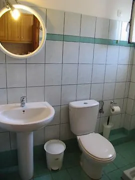 Alexis Pool Apartments