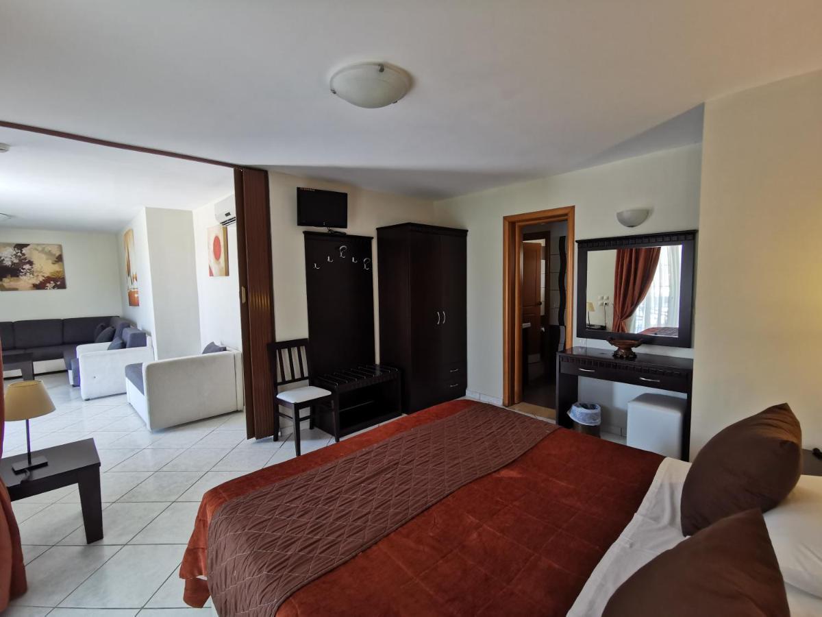 Sidari Waterpark Hotel 4*