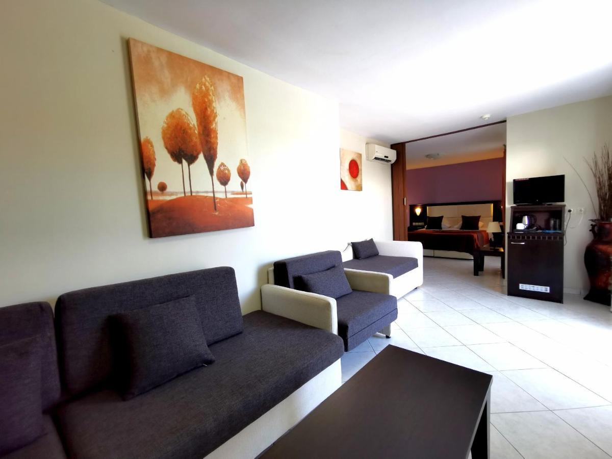 Sidari Waterpark Hotel 4*