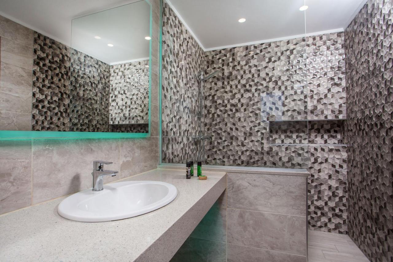 Aparthotel Platoni Elite