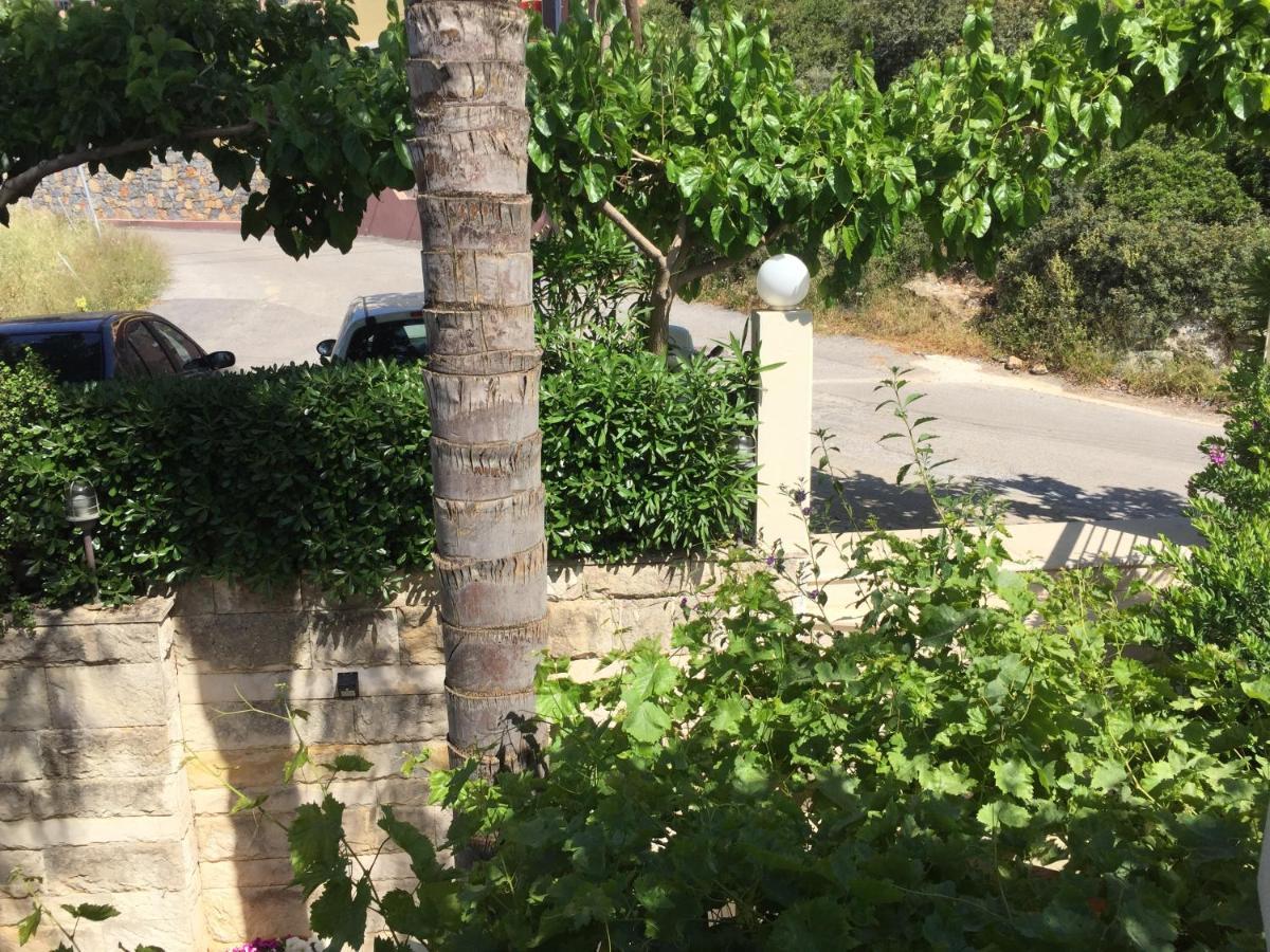 Villiana Aparthotel 3*