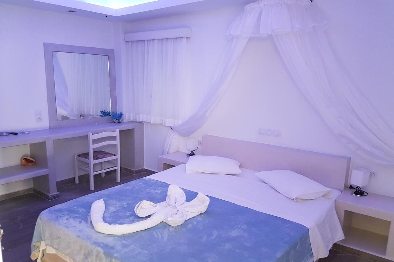Apartment Argiris Kamari (Santorini)
