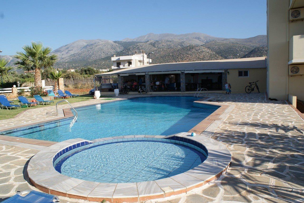 Cretan Family Malia (Crete)
