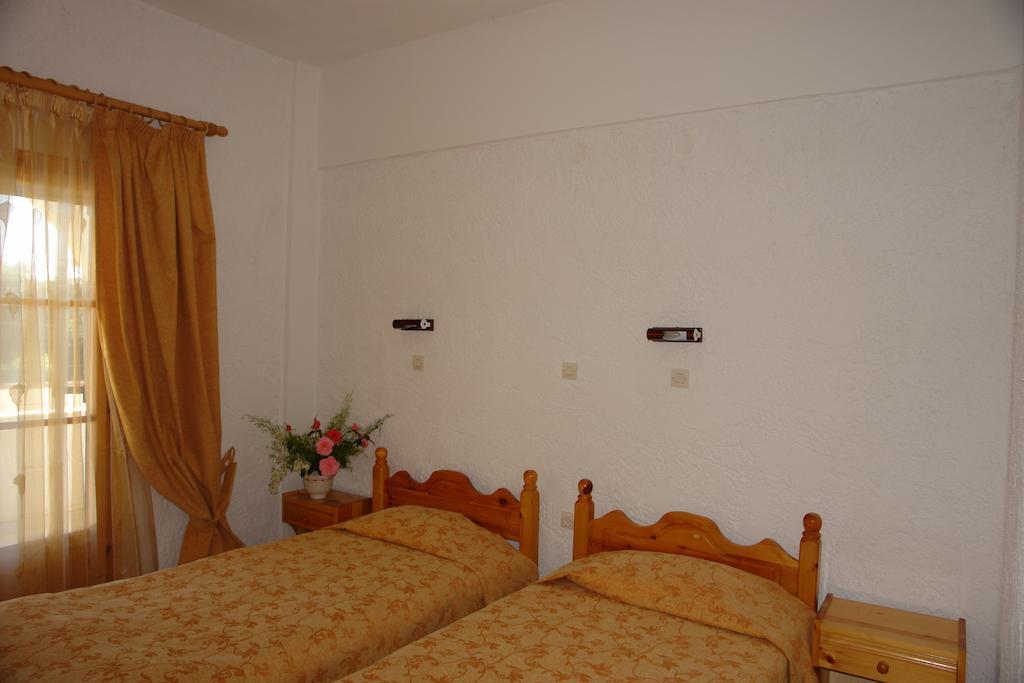 Prasoudopetra Agios Matthaios (Corfu)