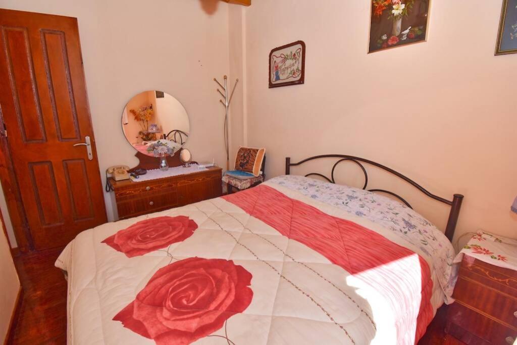 Apartment Traditional House With Amazing View Chlomos