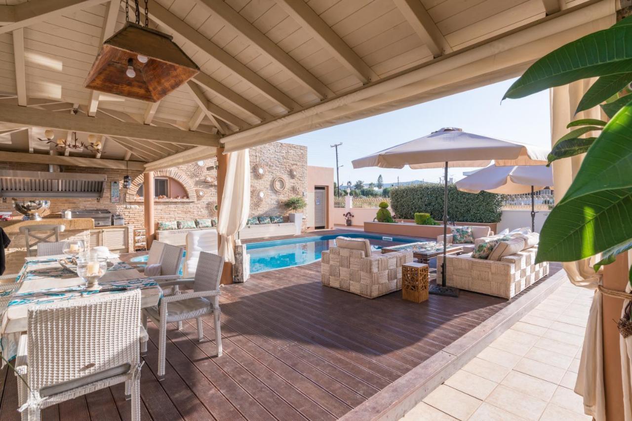 Villa Marilyn Manor, Exclusive Hideway, By Thinkvilla Gouves