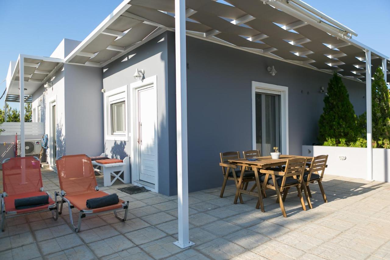 Manos Housing Units