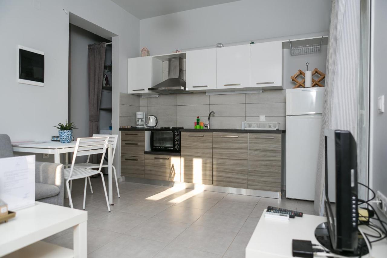 Manos Housing Units *
