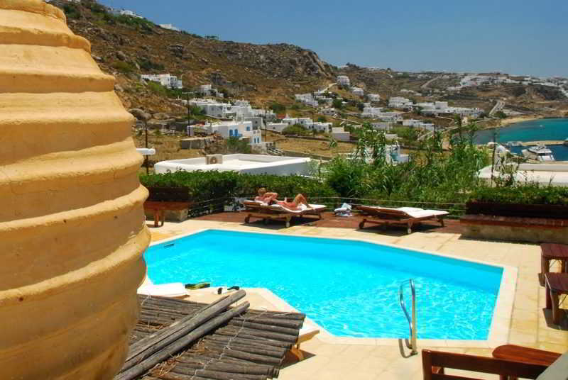 Hotel Rhenia Tourlos