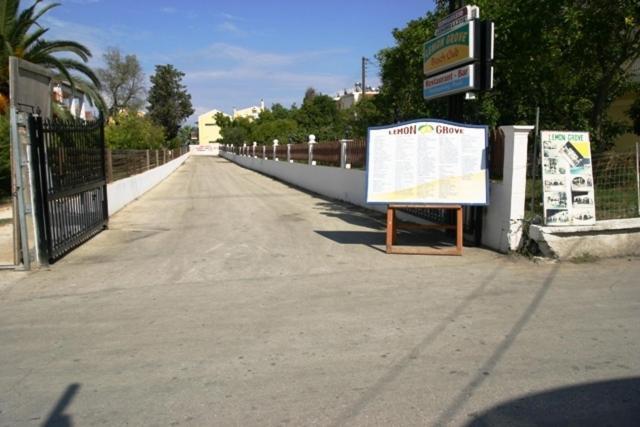 Lemon Grove And Aparthotel
