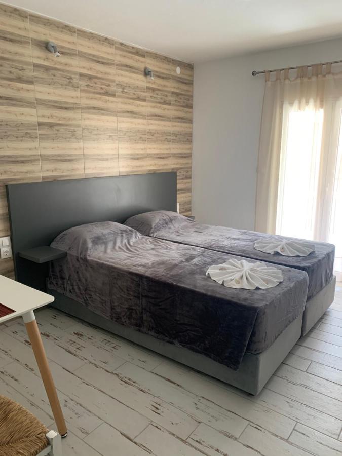 Guest house Polykratis 4*