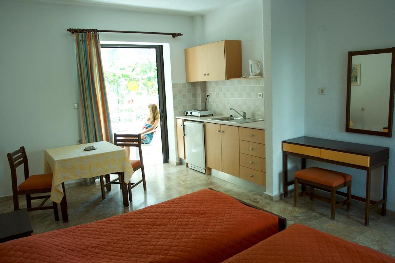 Aparthotel Esperides 2*