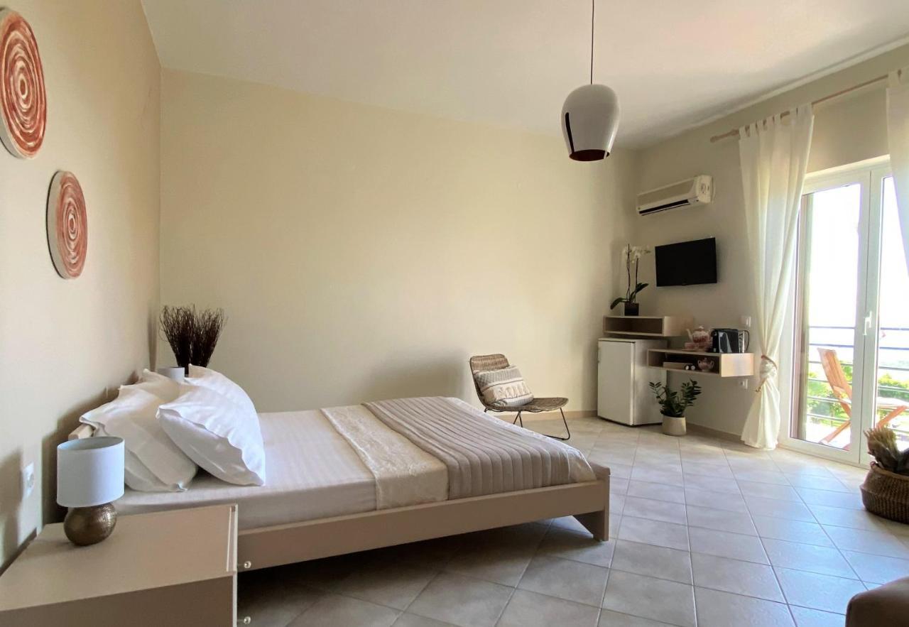 Drosia - Chic & Classic Rooms Guest house