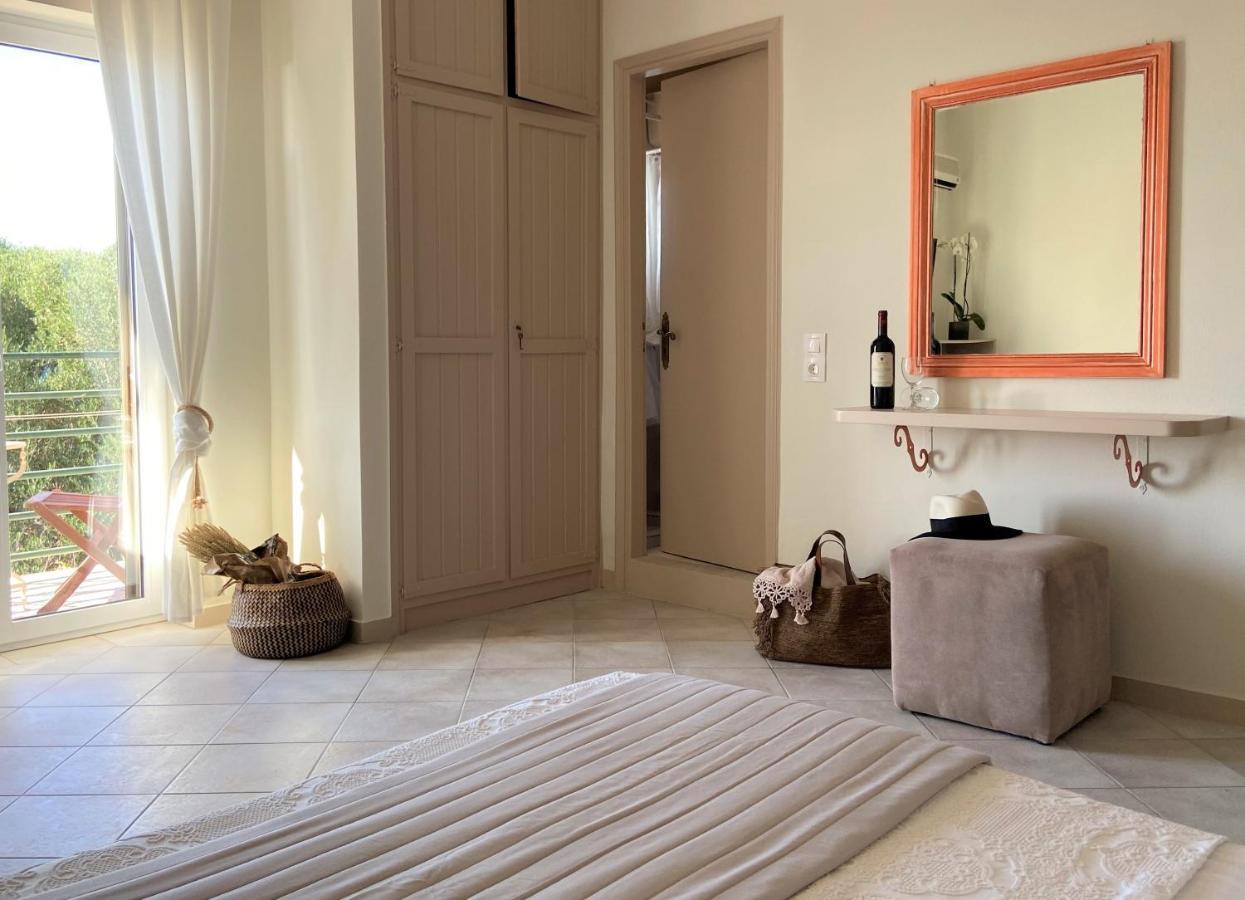 Drosia - Chic & Classic Rooms 3*