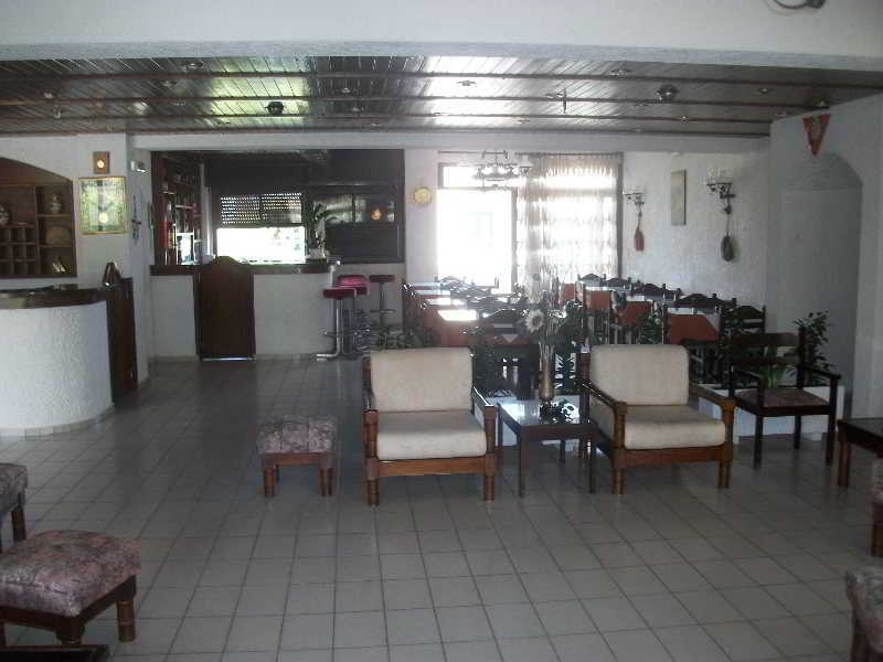 Efi 2* Malia (Crete)
