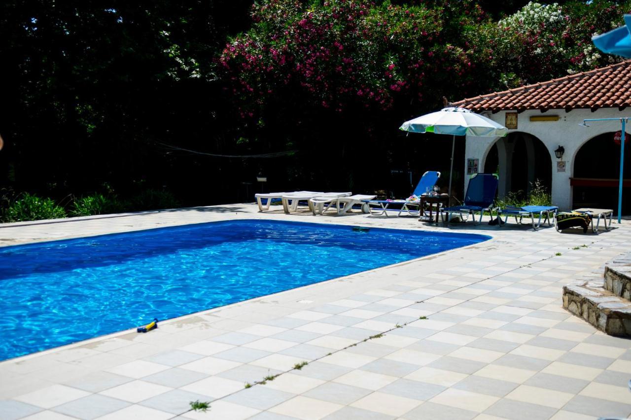 Amalia Aparthotel Koukounaries