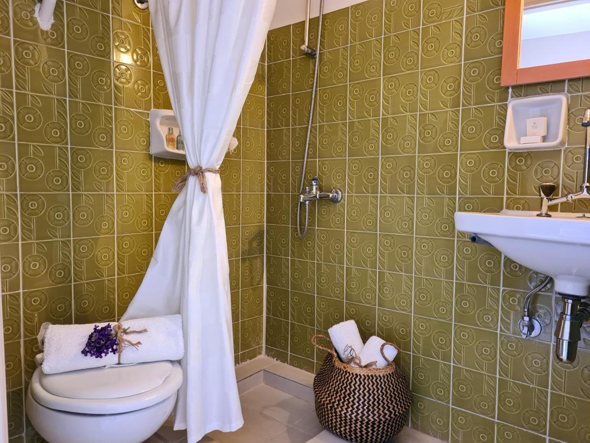 Drosia - Chic & Classic Rooms 3*