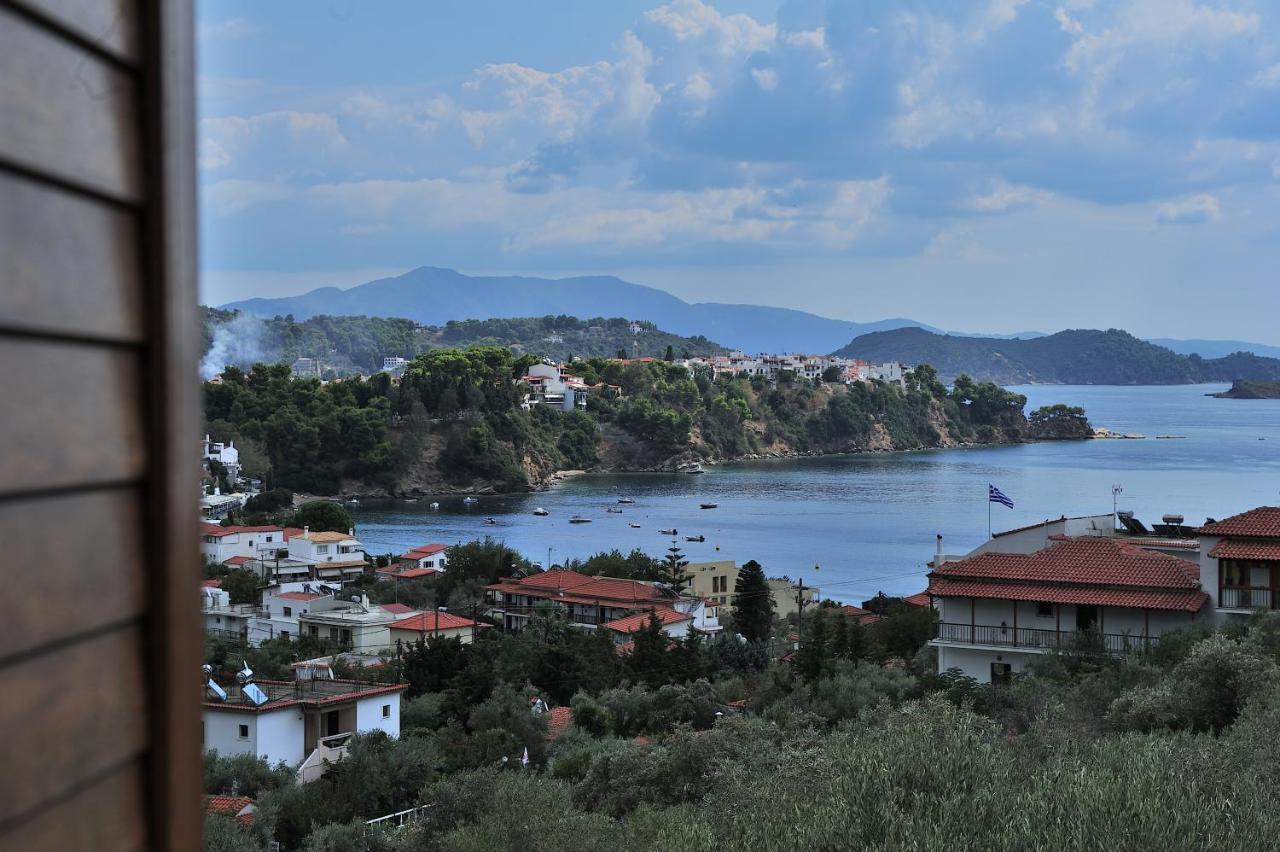 Eye Q Seaview Aparthotel Skiathos Town