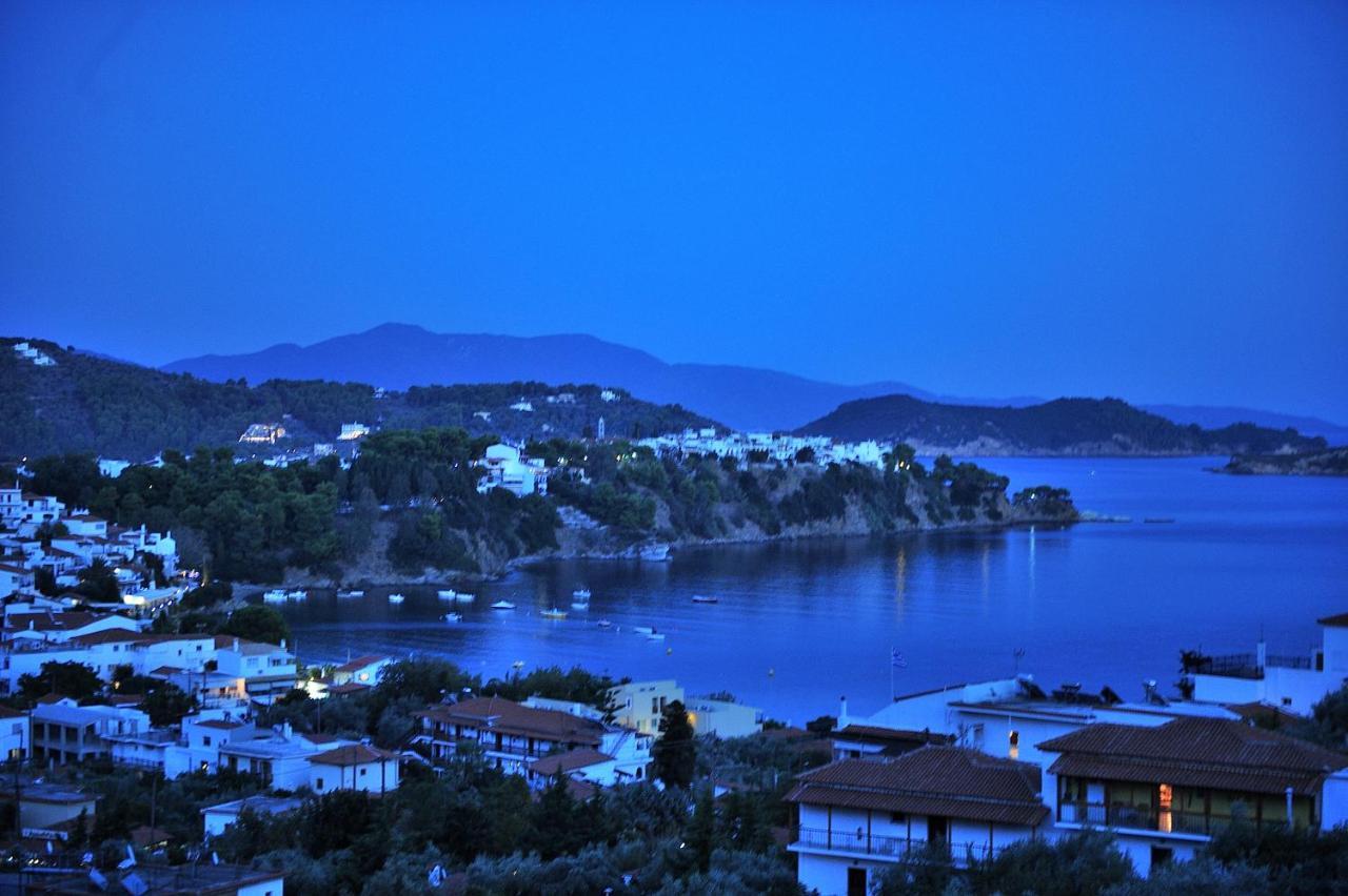 Eye Q Seaview Aparthotel 2*