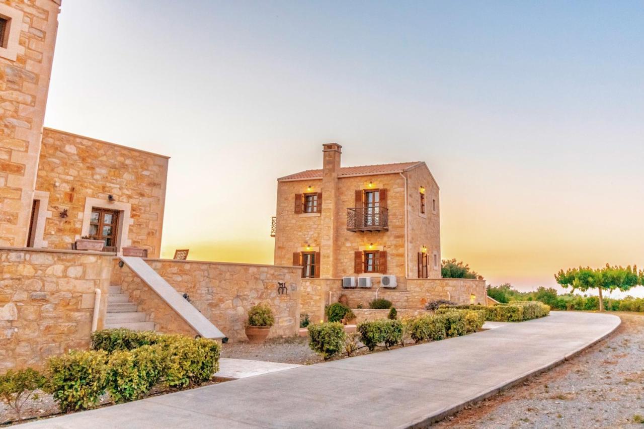 Arodamos With A Pool, Children's Games, And Bbq, Perfect For 23 People! Villa